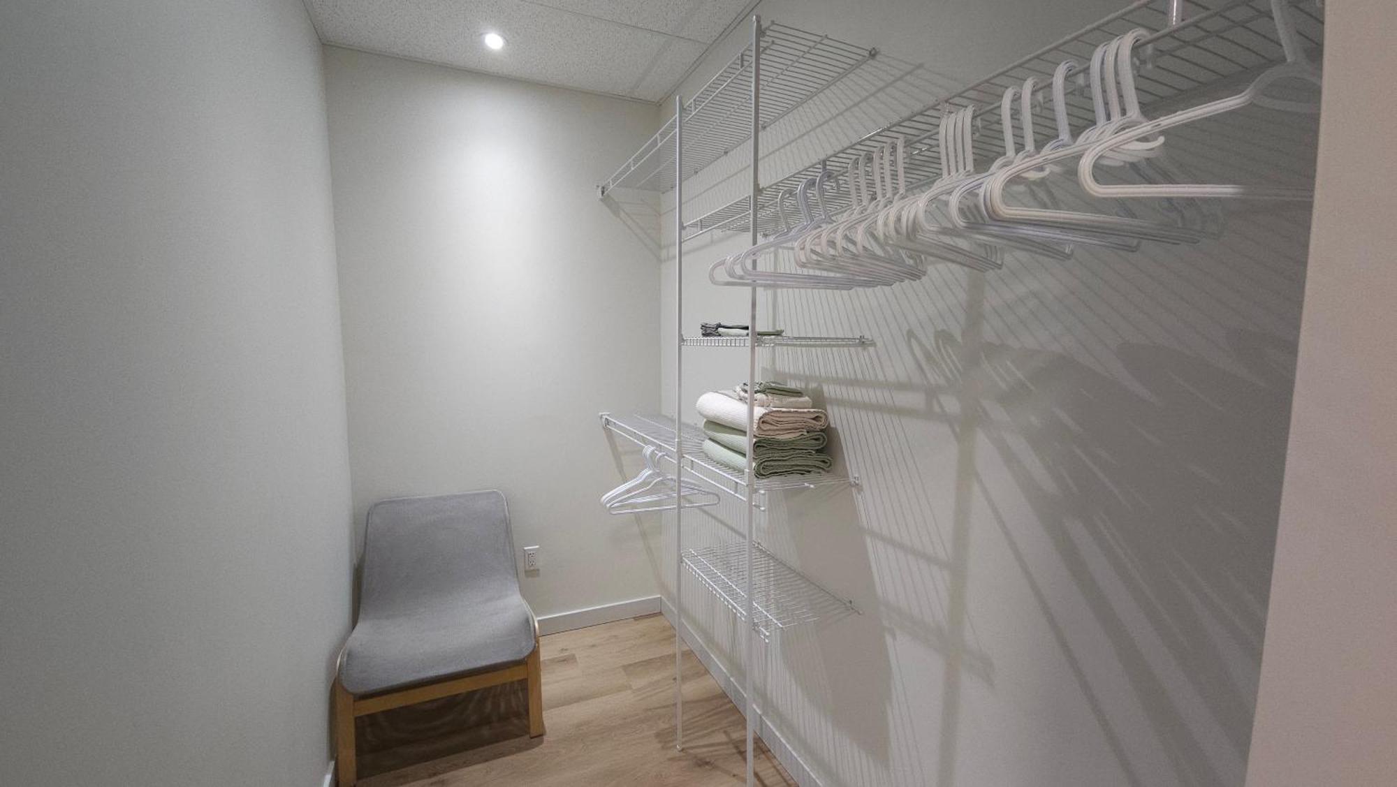 Apartment Yeg Olive Grove - Ideal For Couples Or Solo Travelers